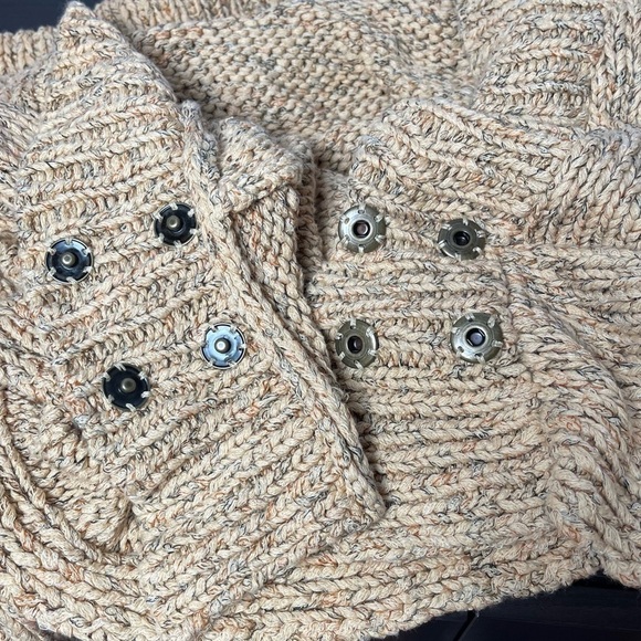 BASK Space-dyed Belted Sweater Snap Closures (K17) - Picture 6 of 6